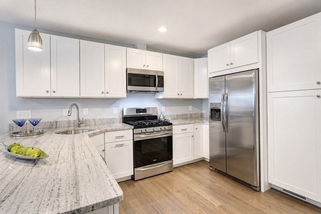 52 Edward St #1 - Photo 5 of 14