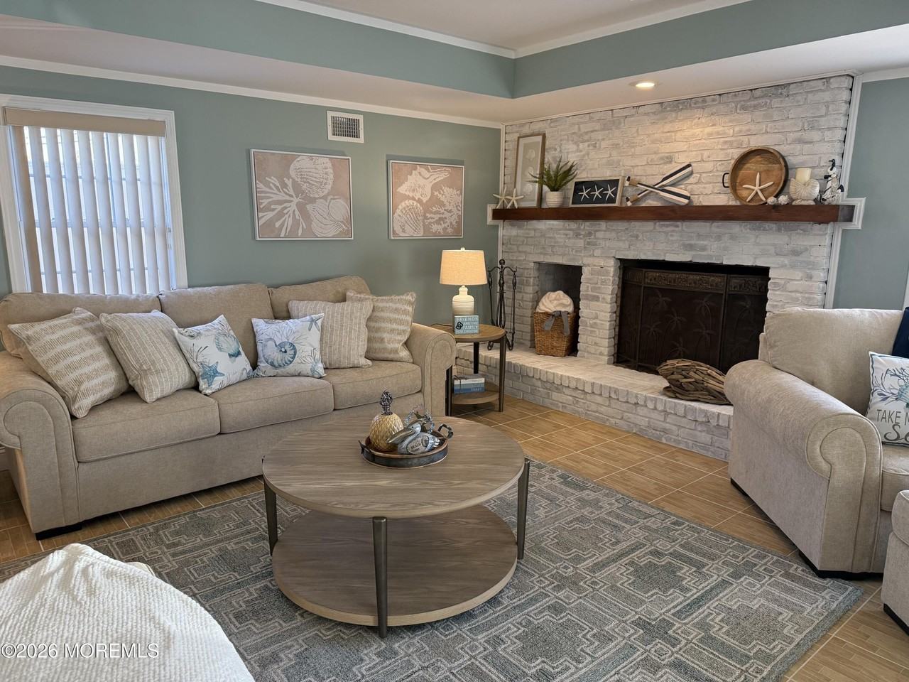 102 W Colony Rd - Photo 6 of 37