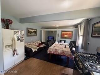 96 Compton St - Photo 5 of 10