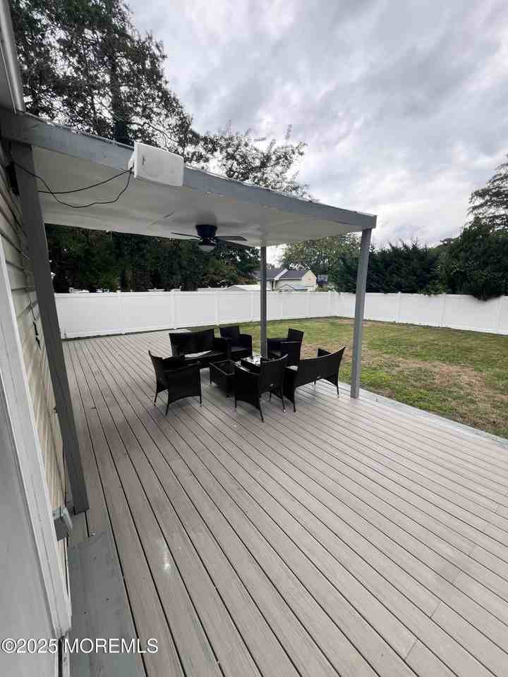 479 Cedar Ave - Photo 2 of 13