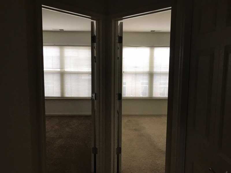 717 Keystone Ln - Photo 4 of 10