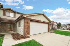 446 Irvine Ct - Photo 1 of 1