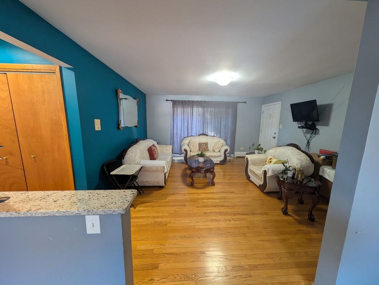 3853 W 47th St #1E - Photo 6 of 9
