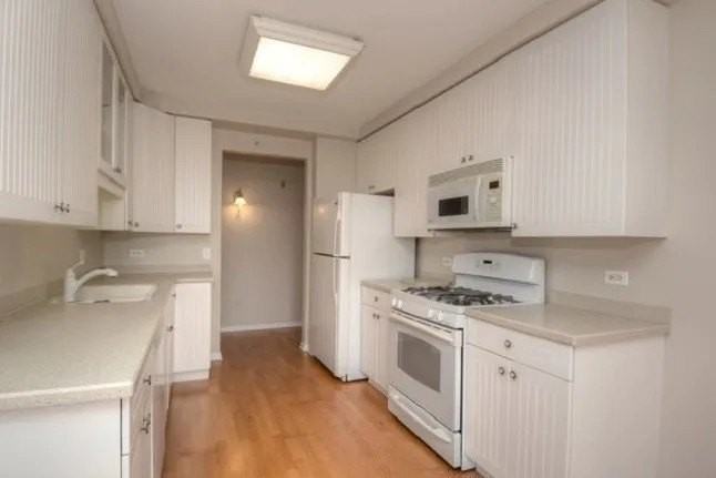 1378 Perry St #510 - Photo 2 of 22