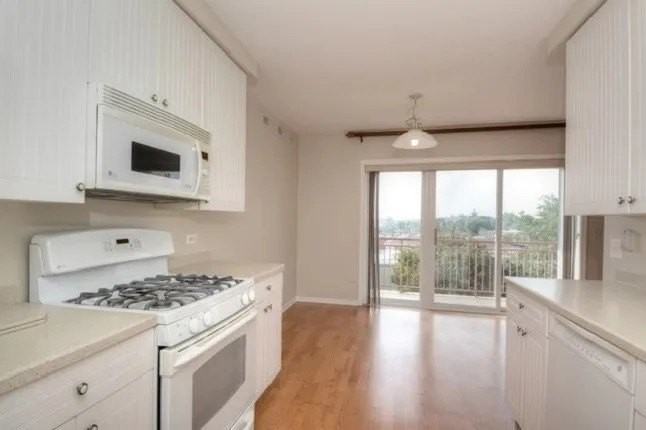 1378 Perry St #510 - Photo 4 of 22
