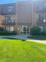 4925 W 109th St #102 - Photo 1 of 1
