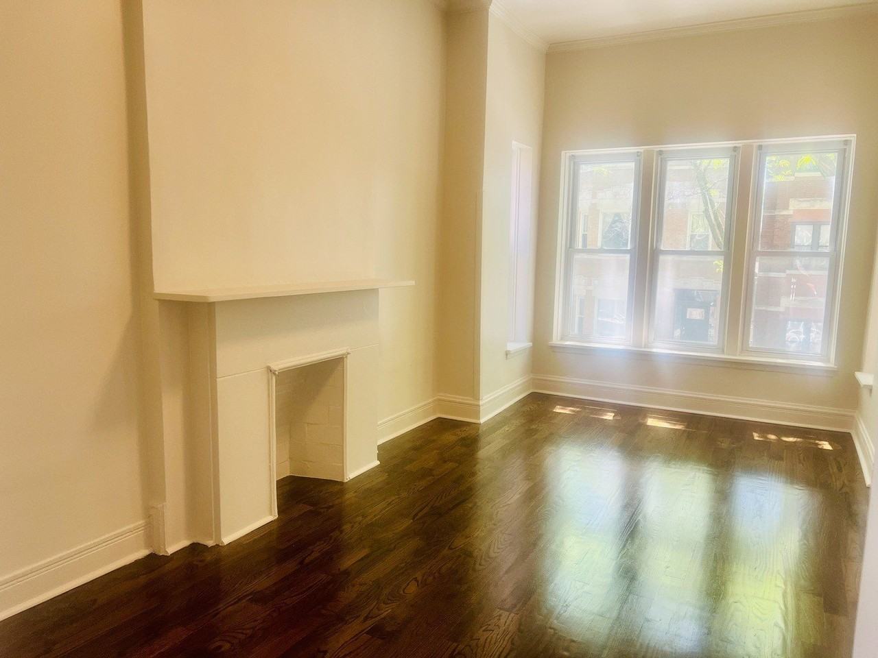 2234 W Cullerton St #2F - Photo 2 of 9