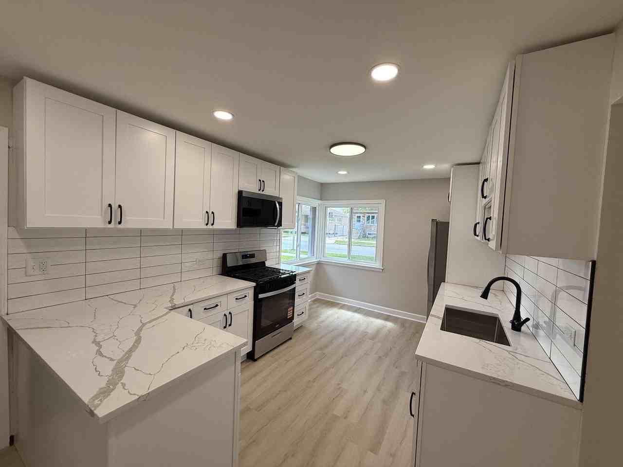 5321 S Kostner Ave - Photo 4 of 11