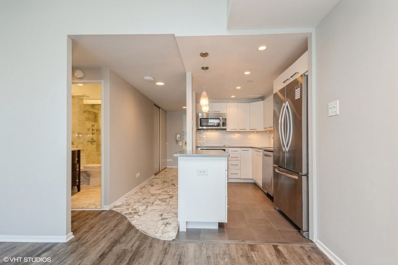 175 E Delaware Pl #5308 - Photo 5 of 16