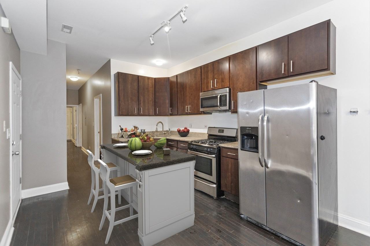 2642 W Potomac Ave #1 - Photo 6 of 20