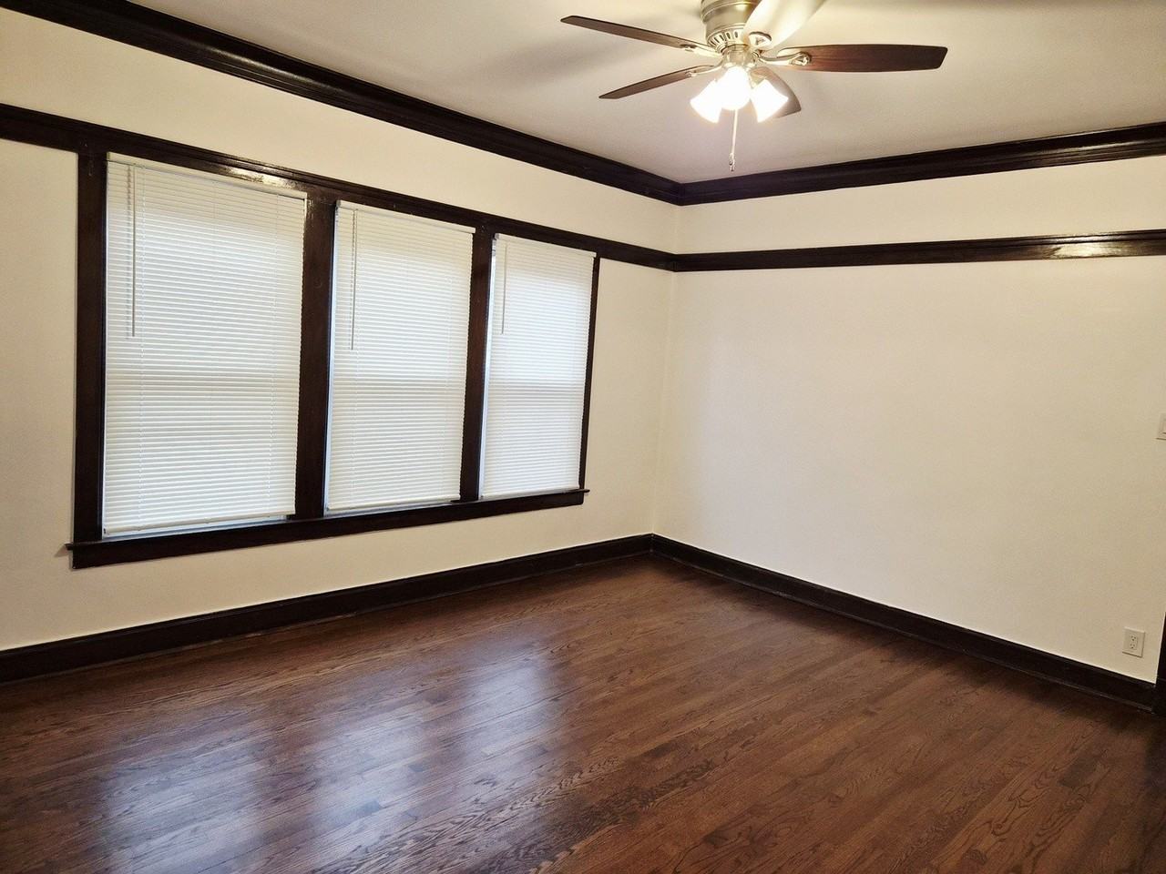7826 S Bennett Ave #2 - Photo 5 of 20