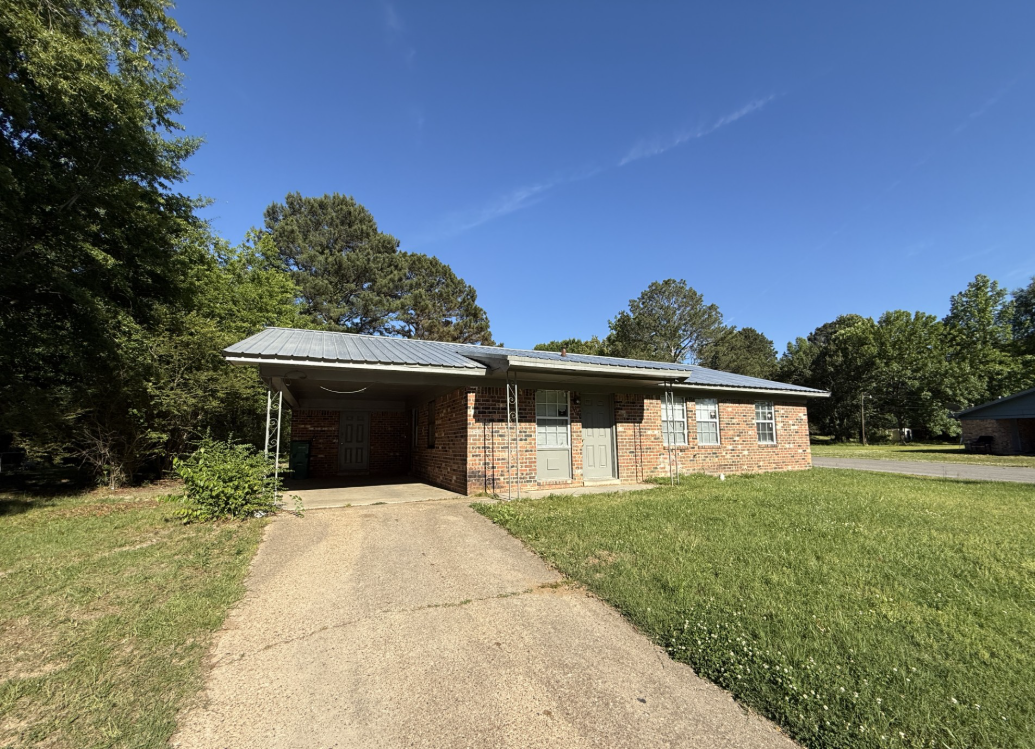 3086 Beasley Dr #1 - Photo 2 of 10