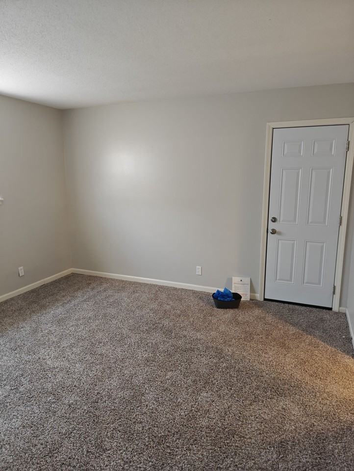 211 W 2nd St #1 - Photo 2 of 16