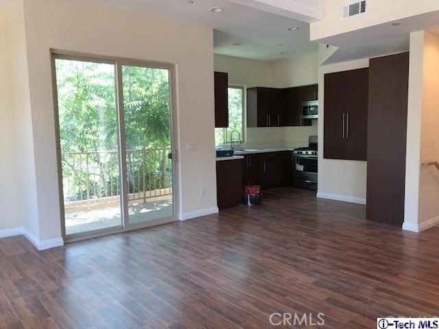 9951 Marcus Ave #103 - Photo 4 of 20