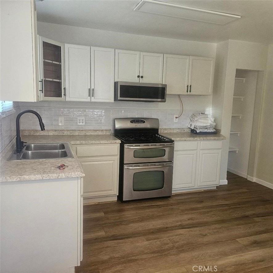 3008 Corona Ave - Photo 2 of 18