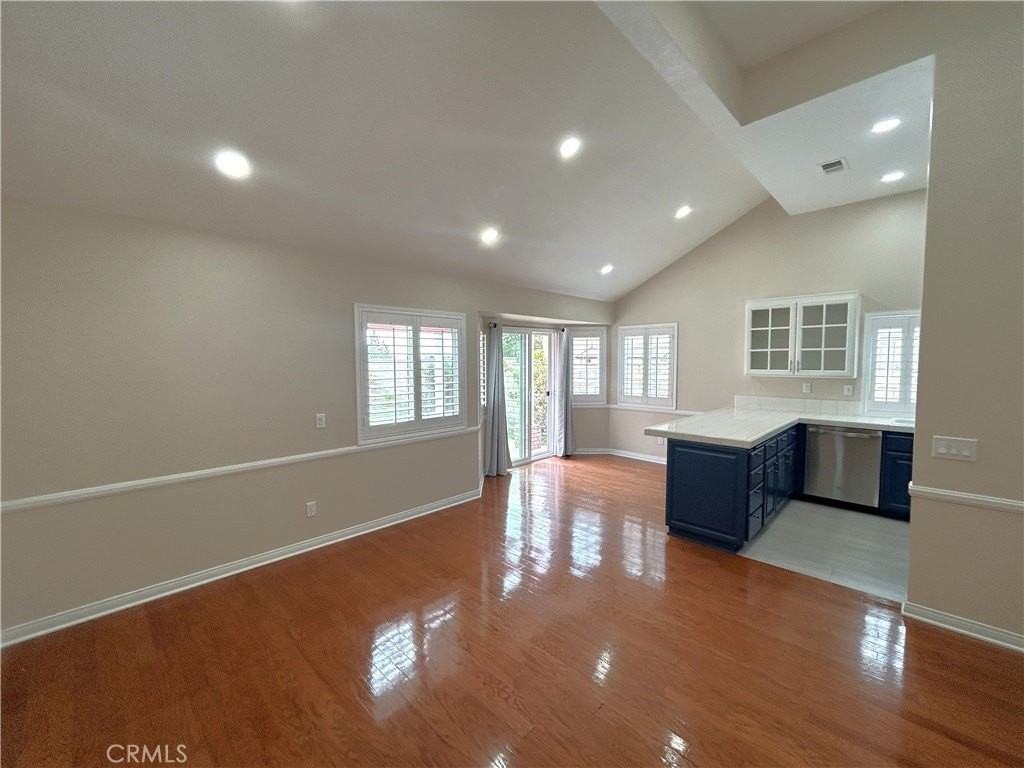 3130 Oakcrest Dr - Photo 6 of 28