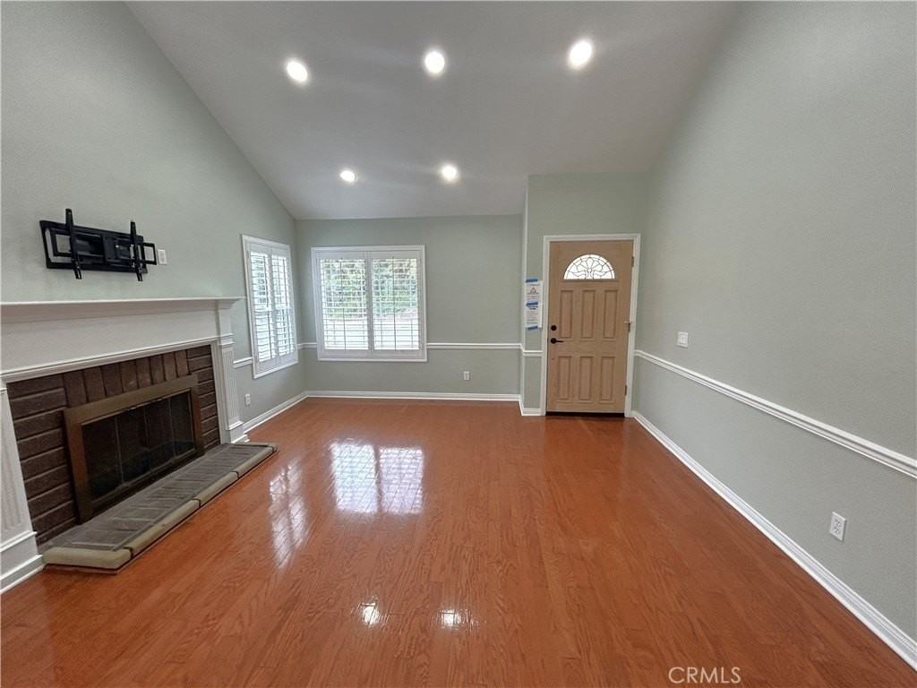 3130 Oakcrest Dr - Photo 7 of 28