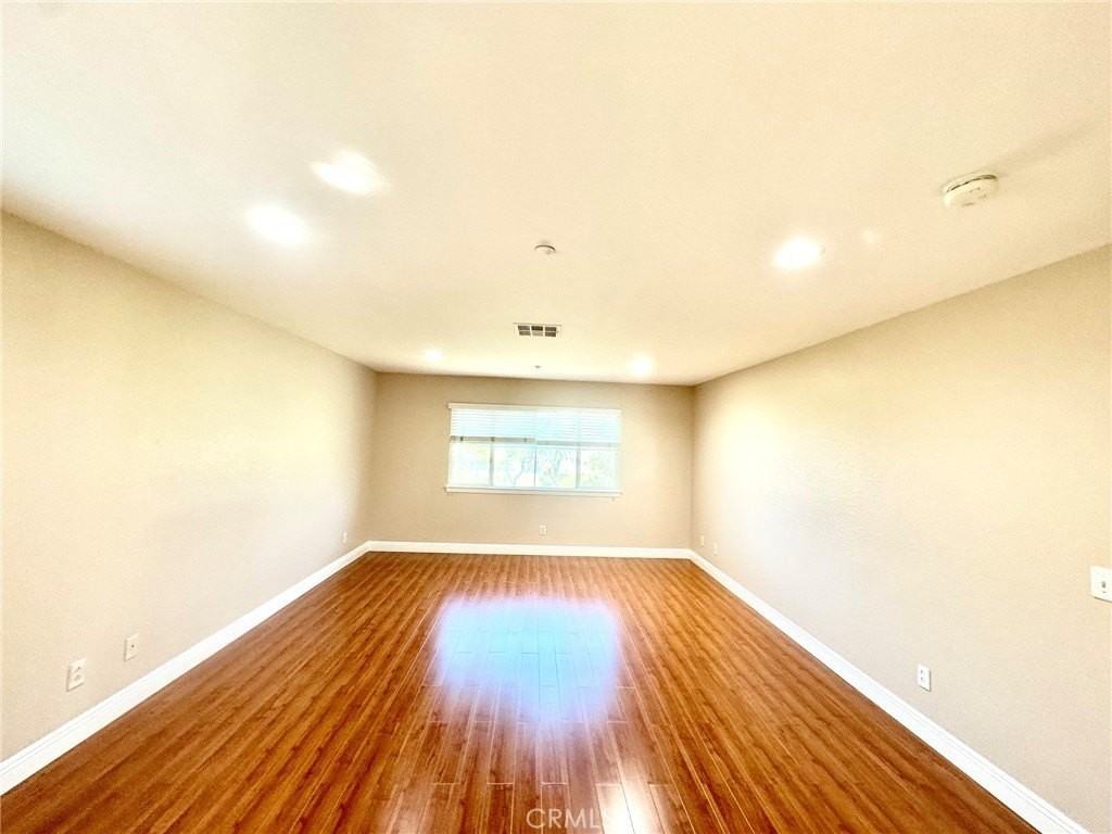 6076 Brookside Way - Photo 7 of 20