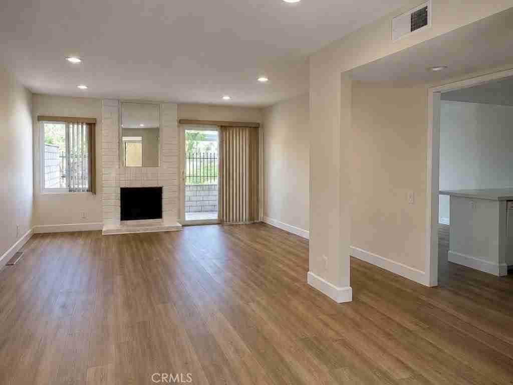 24612 Zena Ct - Photo 3 of 20