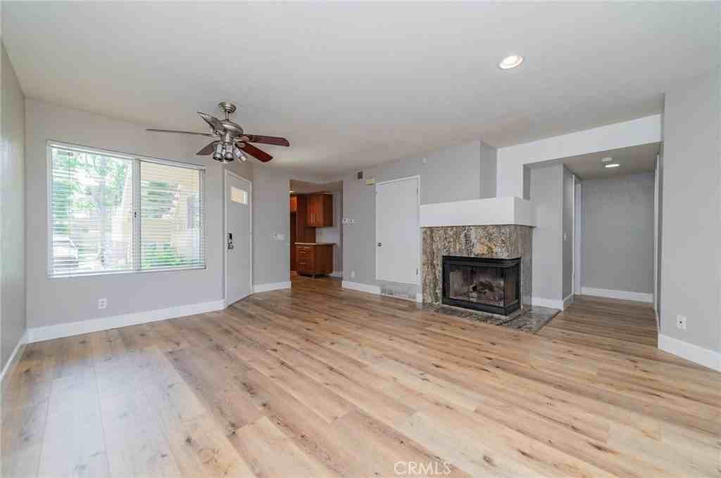 21114 Cobalt - Photo 6 of 24