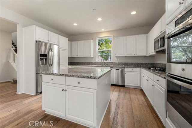 126 Prospect - Photo 4 of 8
