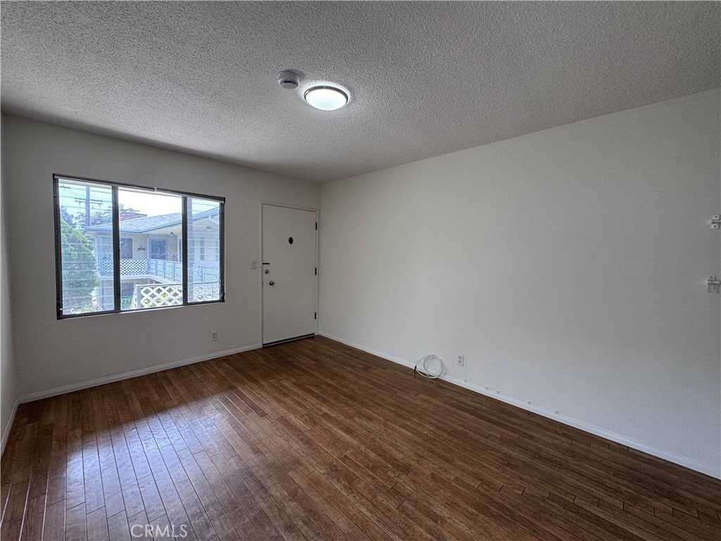 4581 Finley Ave #10 - Photo 4 of 8