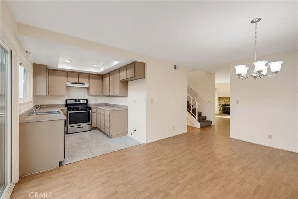 28003 Ridgebrook Ct - Photo 7 of 25