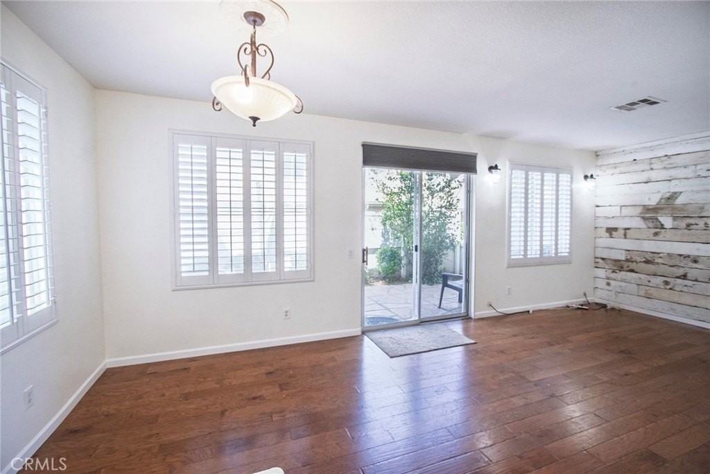 22607 Golden Meadow Ln - Photo 2 of 30