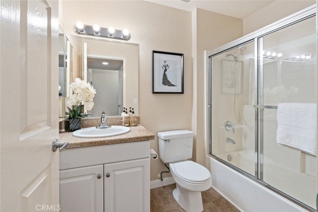 5500 Owensmouth Ave #331 - Photo 5 of 24