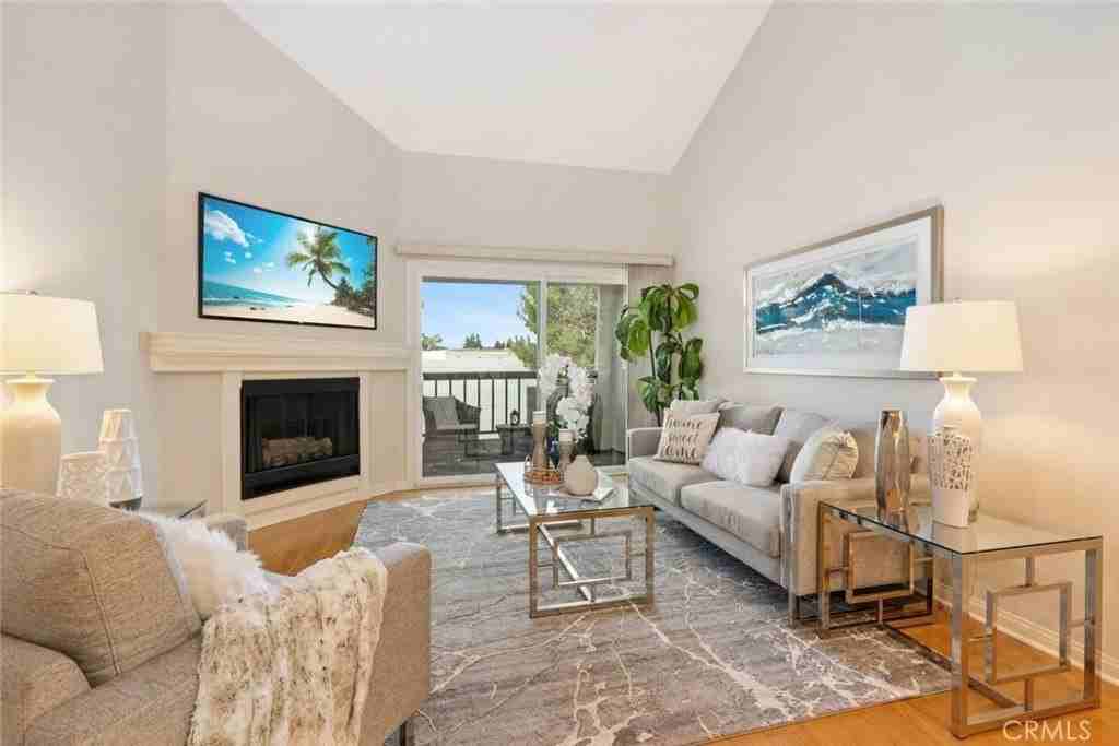 5500 Owensmouth Ave #331 - Photo 7 of 24