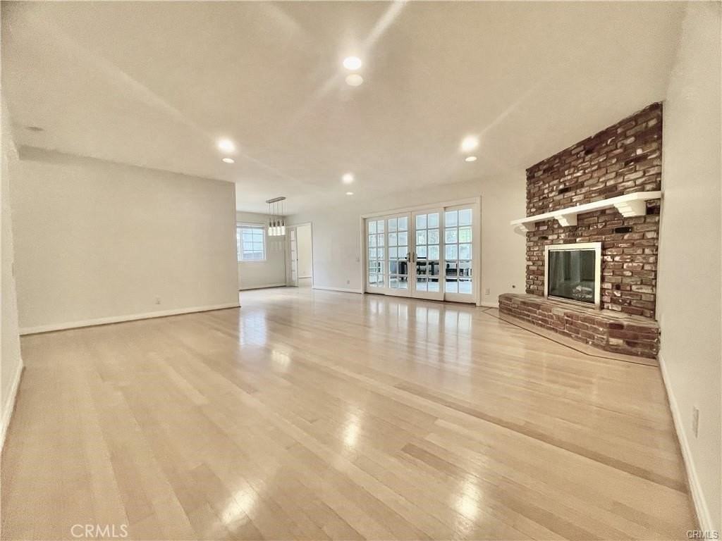 7138 Kilty Ave - Photo 4 of 20