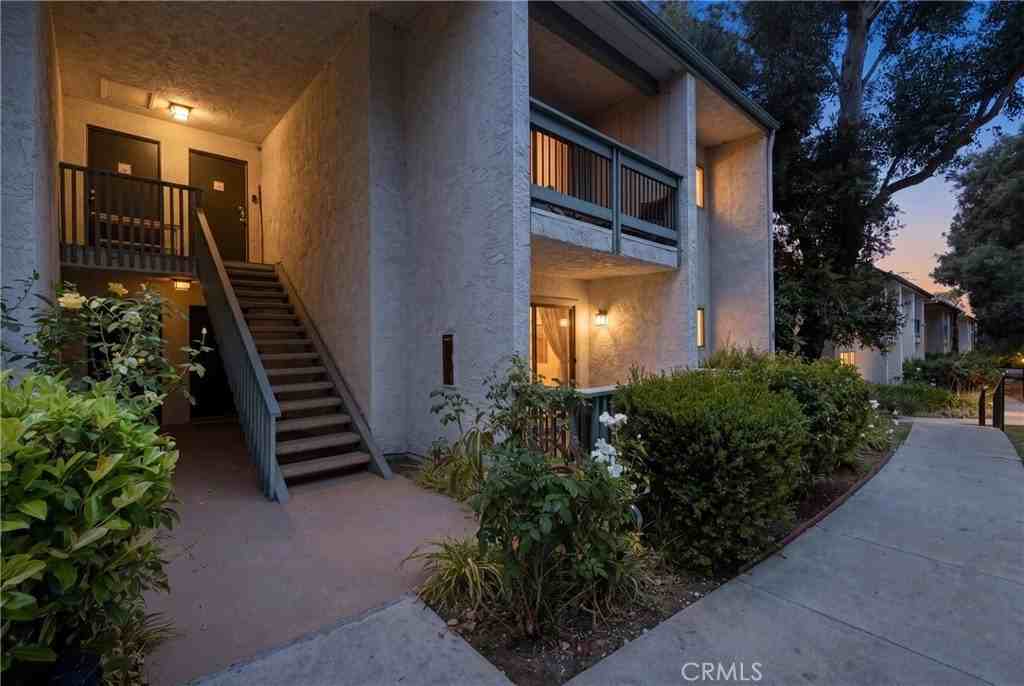 23637 Park Capri #34 - Photo 2 of 5