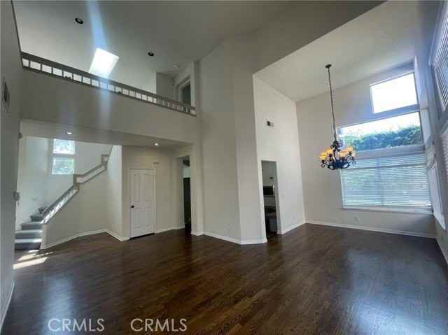 259 Saint Croix Ct - Photo 3 of 20