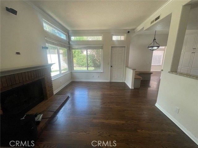 259 Saint Croix Ct - Photo 5 of 20