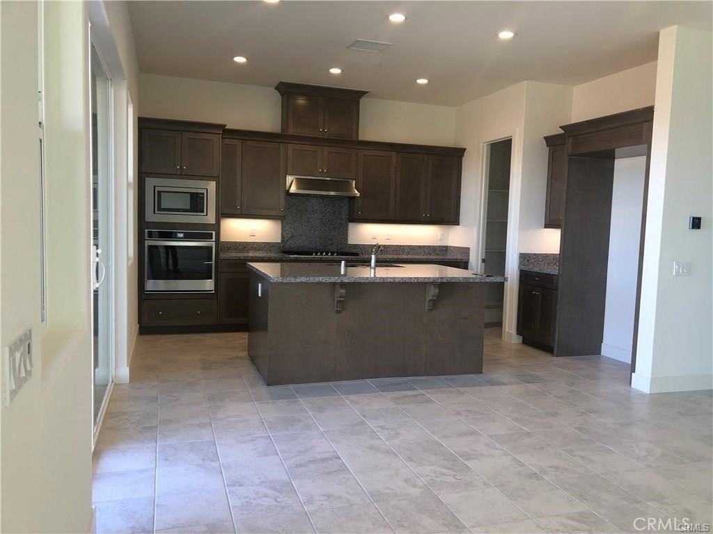 19042 Martino Ct - Photo 5 of 39
