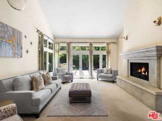19234 Mayall St - Photo 6 of 8
