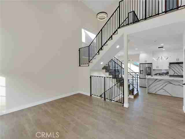 4530 Ensenada Dr - Photo 3 of 8