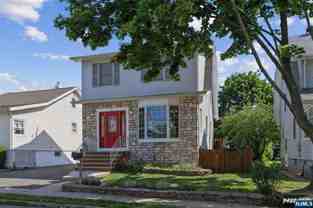 8 Garden Pl - Photo 1 of 1