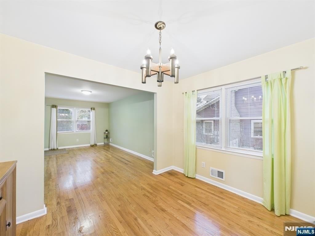114 Ackerman Ave - Photo 7 of 23