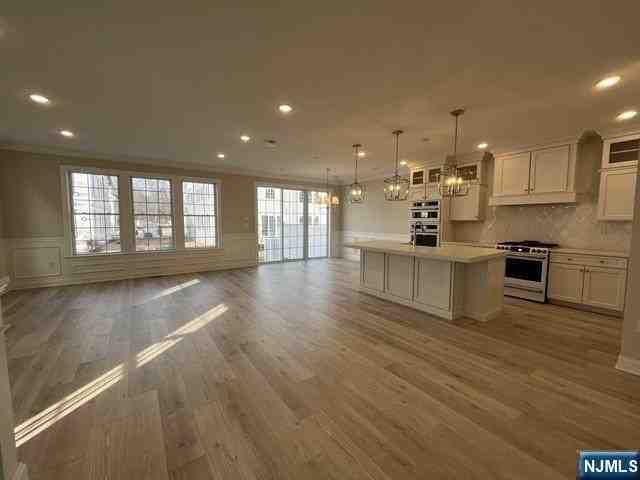 12 Lenape Ln - Photo 2 of 21