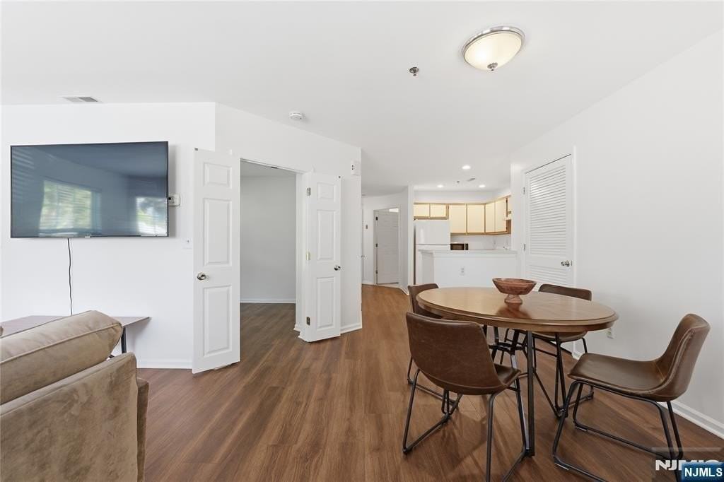 5301 Tudor Dr - Photo 2 of 35