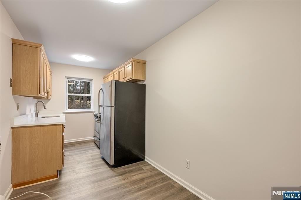 121 Regency Park - Photo 6 of 14