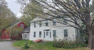 featured image of 735 Main St