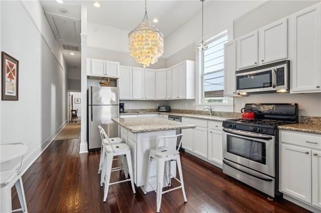 2230 Dumaine St - Photo 5 of 14