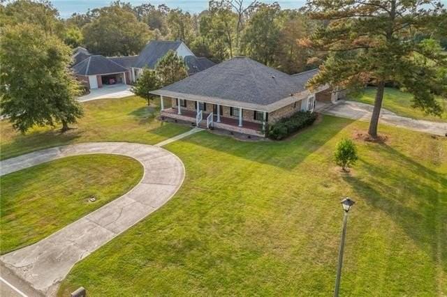 25491 Plantation Ave - Photo 2 of 30