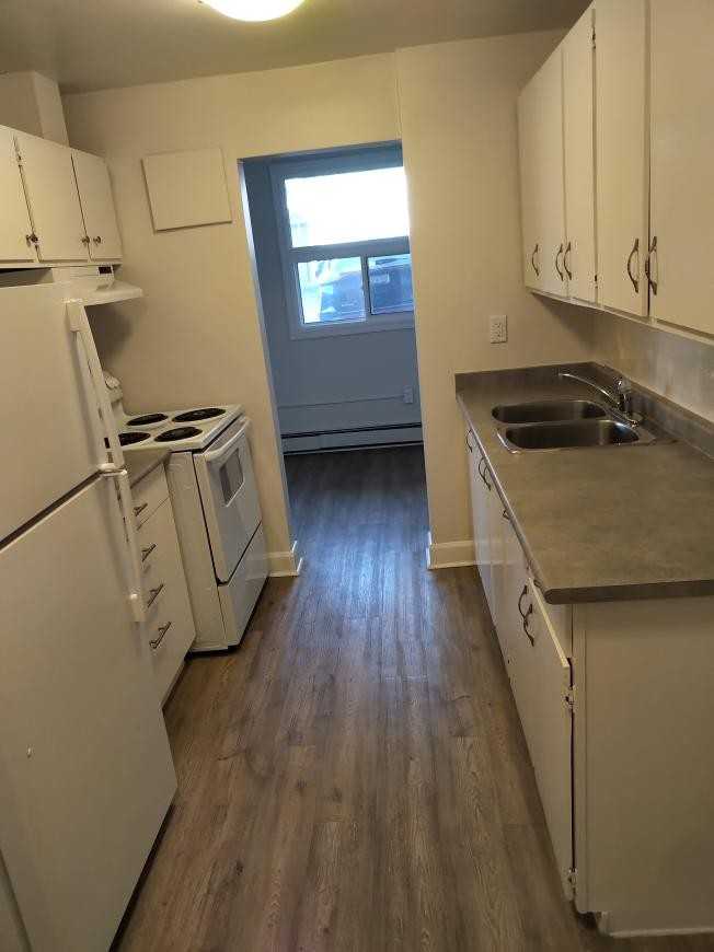 200 London Rd - Photo 2 of 10