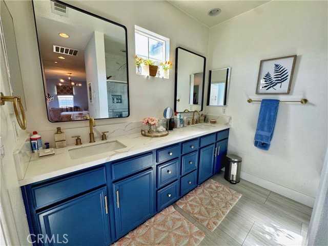 10522 Poinsettia Ln - Photo 6 of 8
