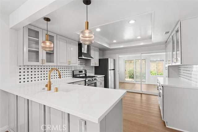 7881 Sun Valley Way - Photo 7 of 8