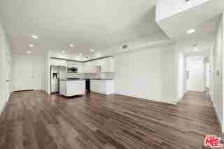 1215 S Bedford Dr #304 - Photo 6 of 8