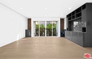 1211 S Sherbourne Dr #2 - Photo 2 of 8